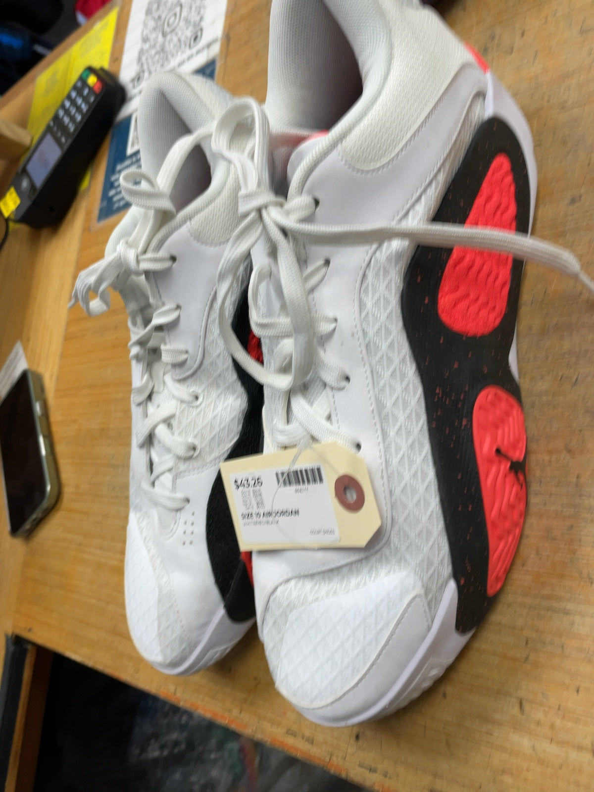 Jordan Air Jordan Size 10 Court Shoes White/Red/Black