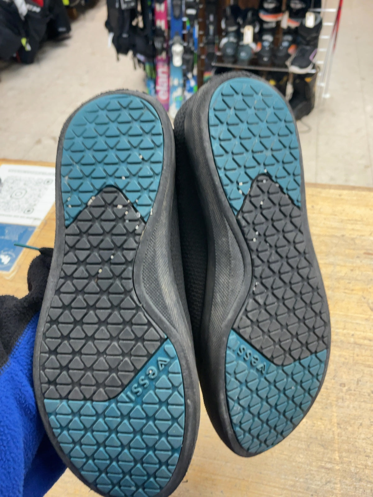 Vessi Weekend Size M9 W10 Waterproof Sneakers