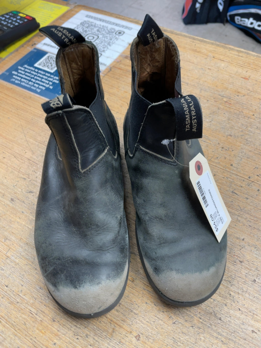 Blundstone Chelsea Boots Size 4 Grey