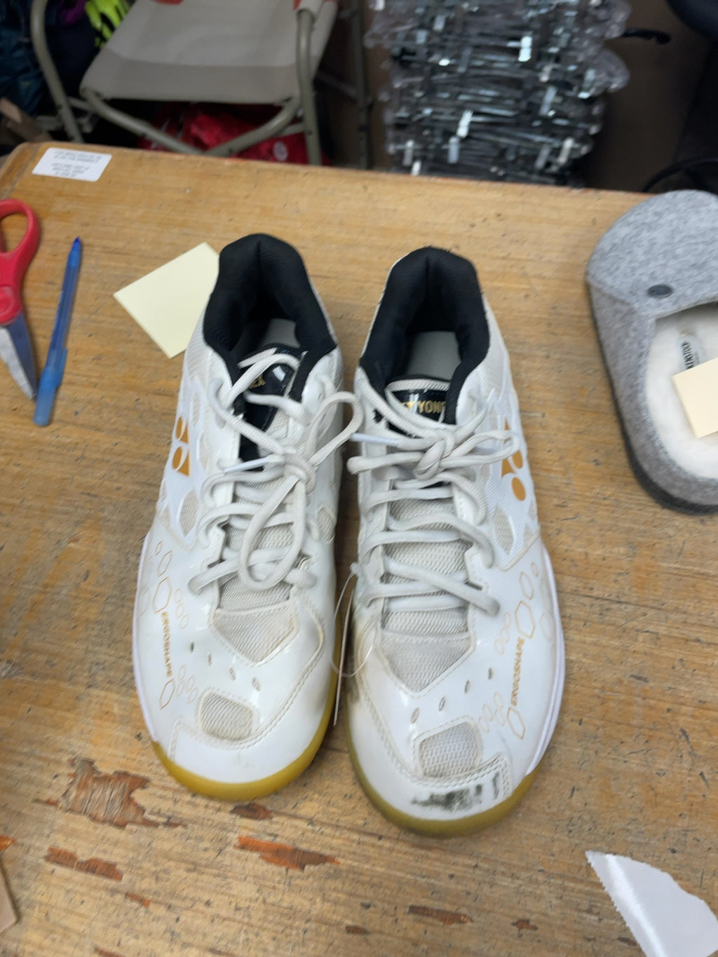 Yonex Power Cushion 101 Size 9 Court Shoes