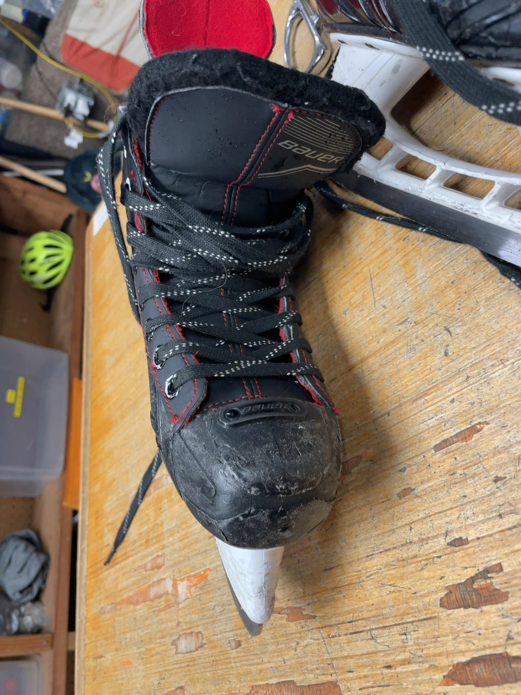 Bauer NS Size 3.5 Hockey Skates