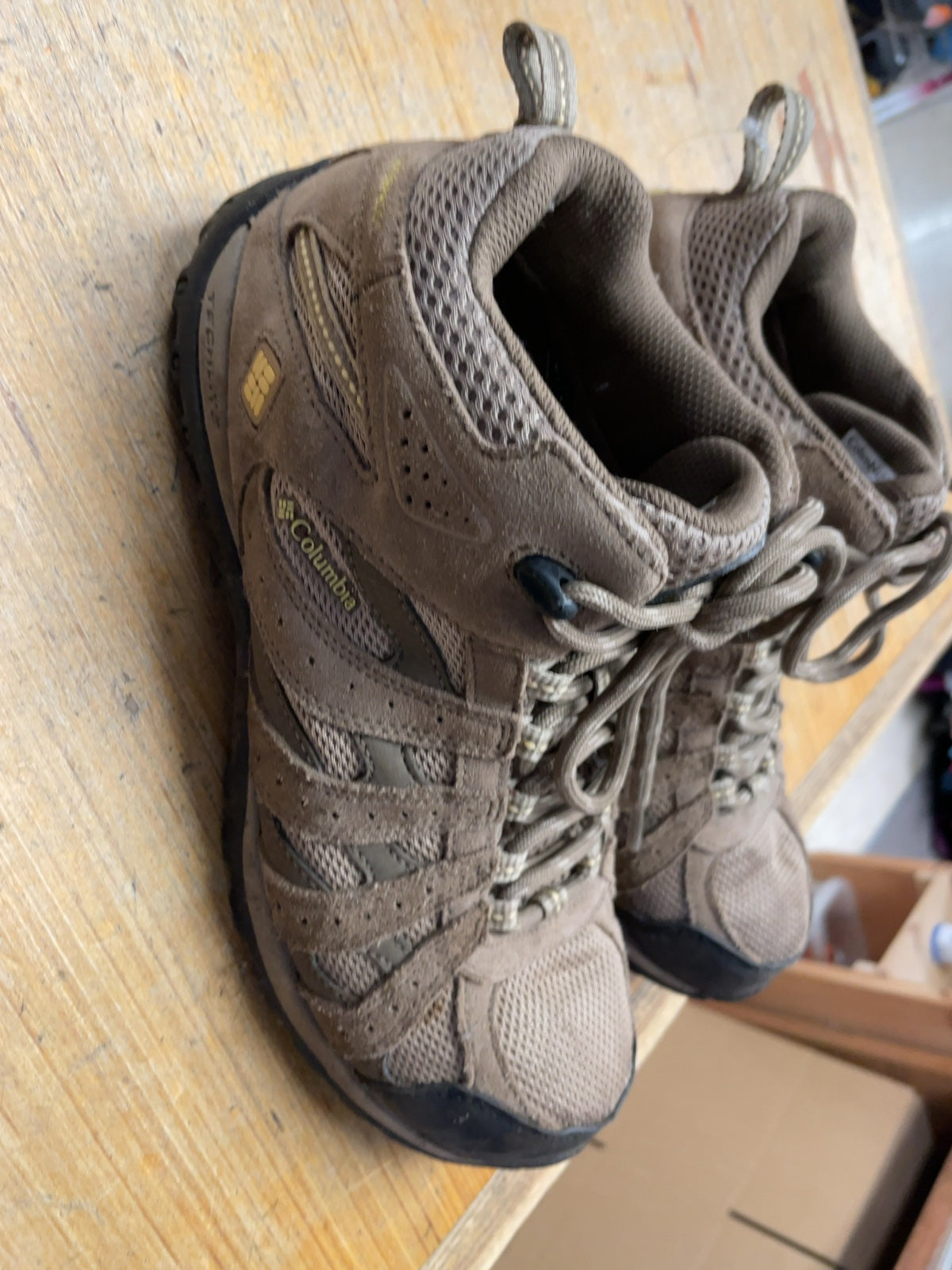 Columbia Hiking Boots Size 9 Women's Brown
