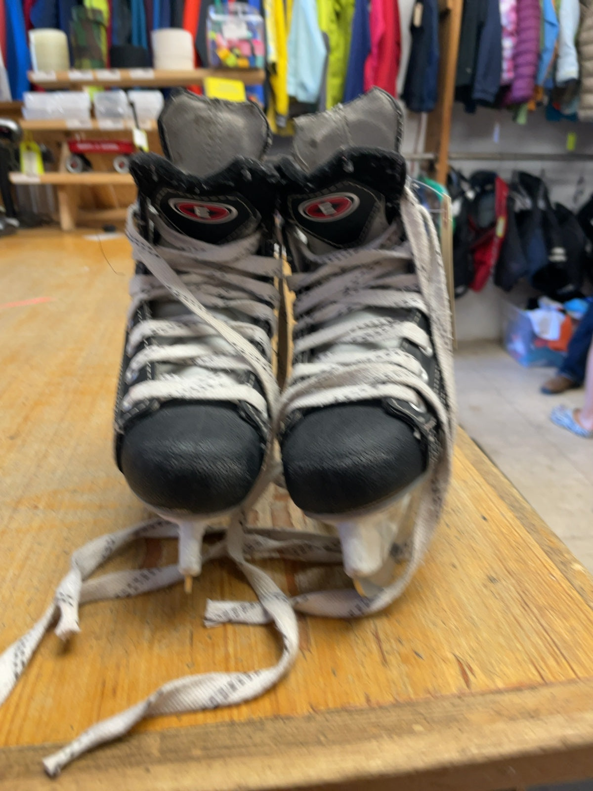 Easton Stealth S1 Youth Ice Hockey Skates Size 11C