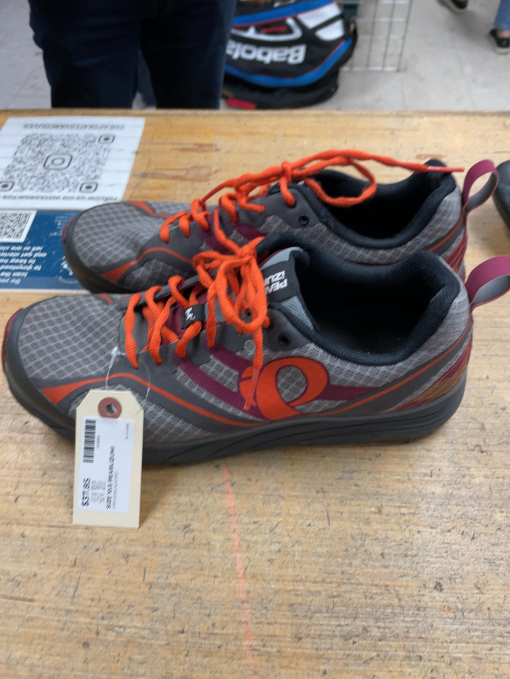 Pearl Izumi EM Trail M2 Size 10.5 US Trail Running Shoes