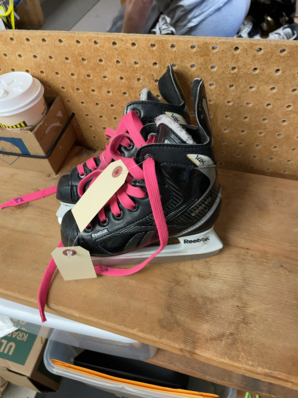 Reebok 14K Size 10C Youth Ice Hockey Skates