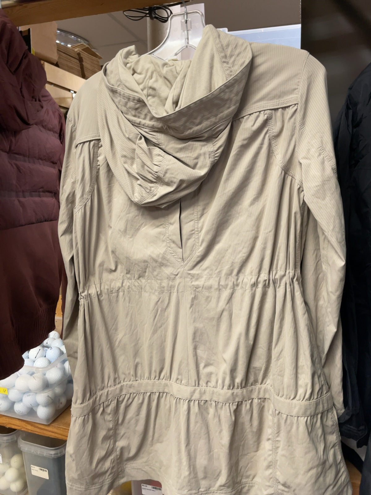 Lululemon Women's Size 6 Hooded Jacket Beige