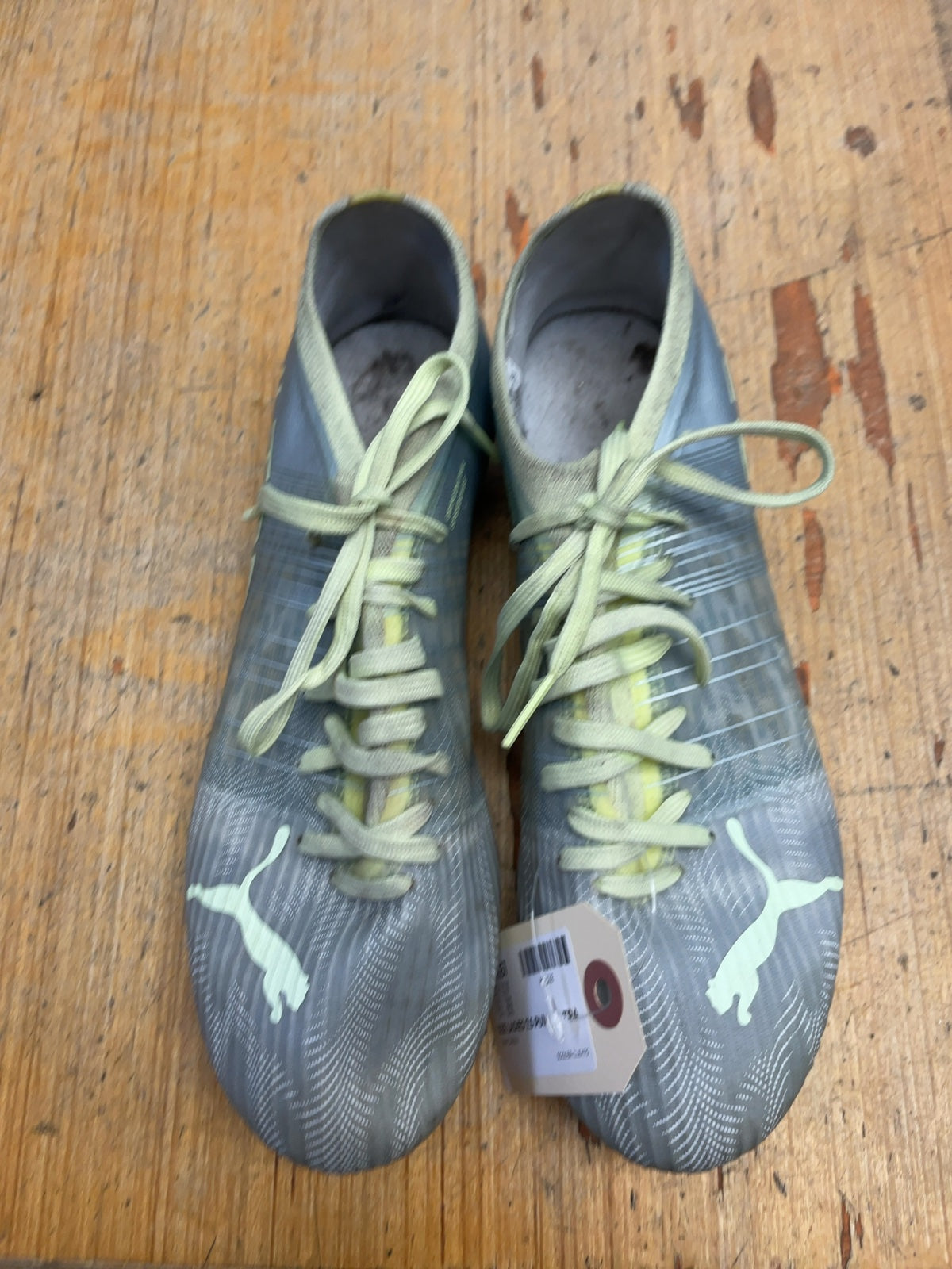 Puma Ultra Size 7.5 US Wn's Soccer Cleats