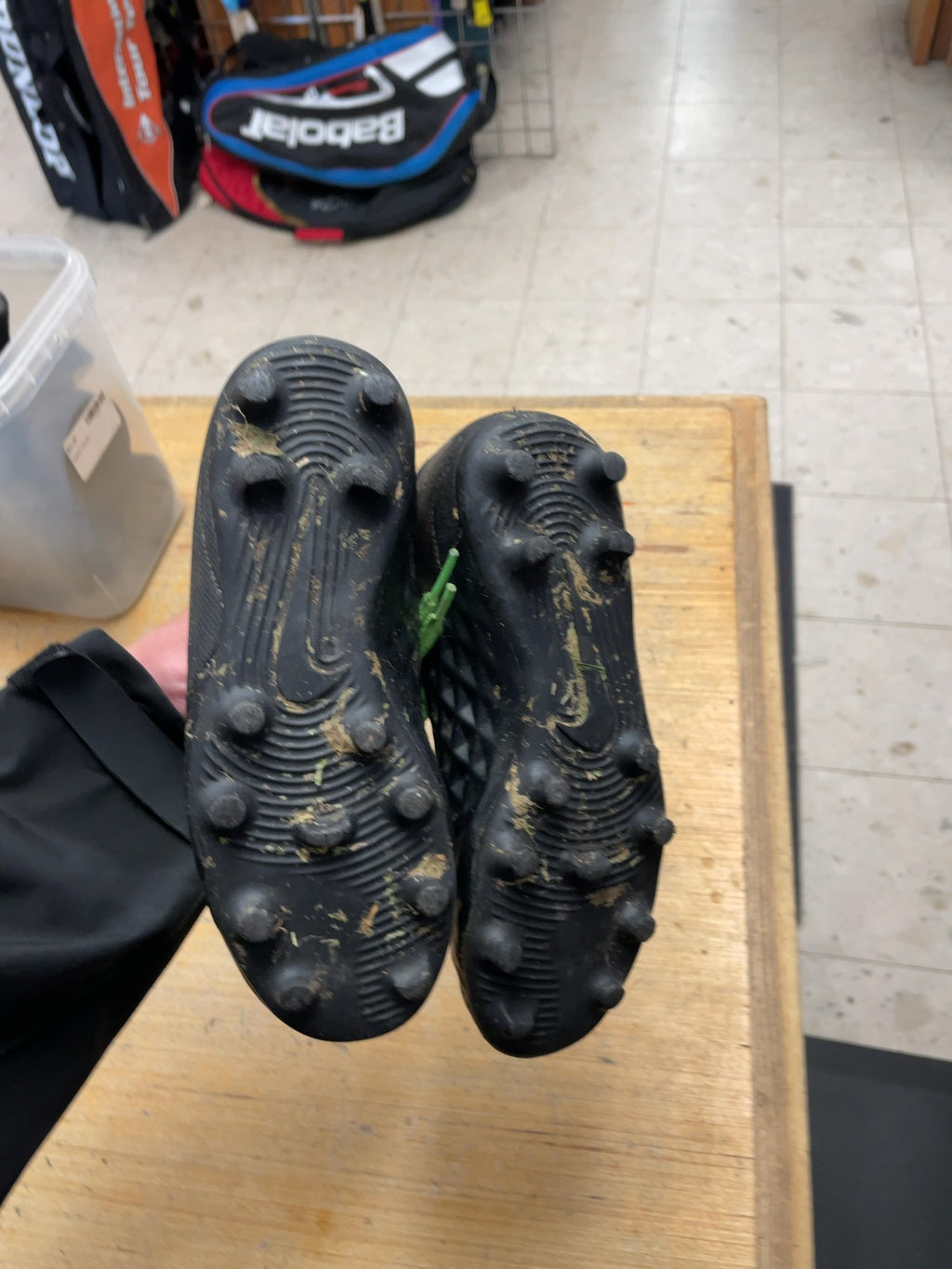 Nike Tiempo Legend Size 1 Soccer Cleats