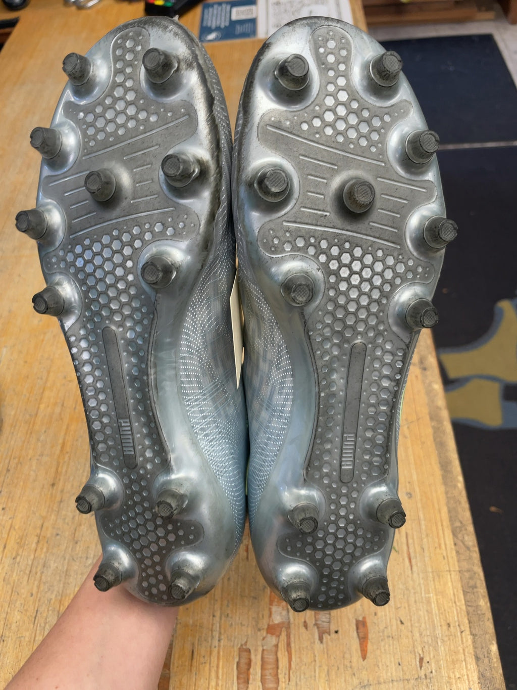 Puma Ultra Size 9.5 Wn's Soccer Cleats