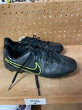 Nike Tiempo Legend Size 5 Soccer Cleats