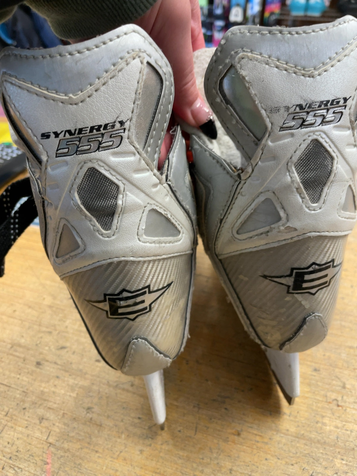Easton Synergy 555 Size 1.5 Ice Hockey Skates