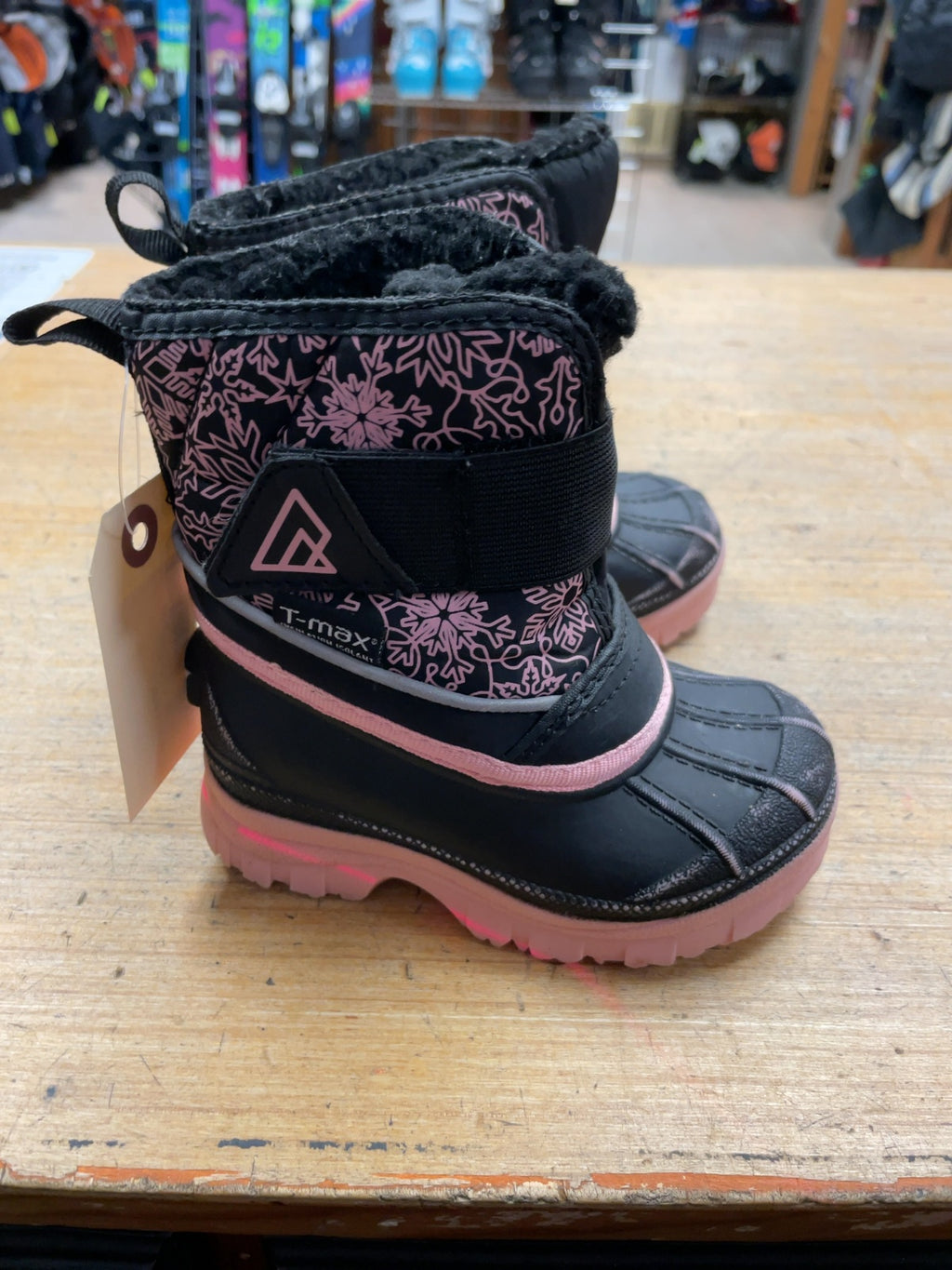 T-Max Winter Boots Size 7C