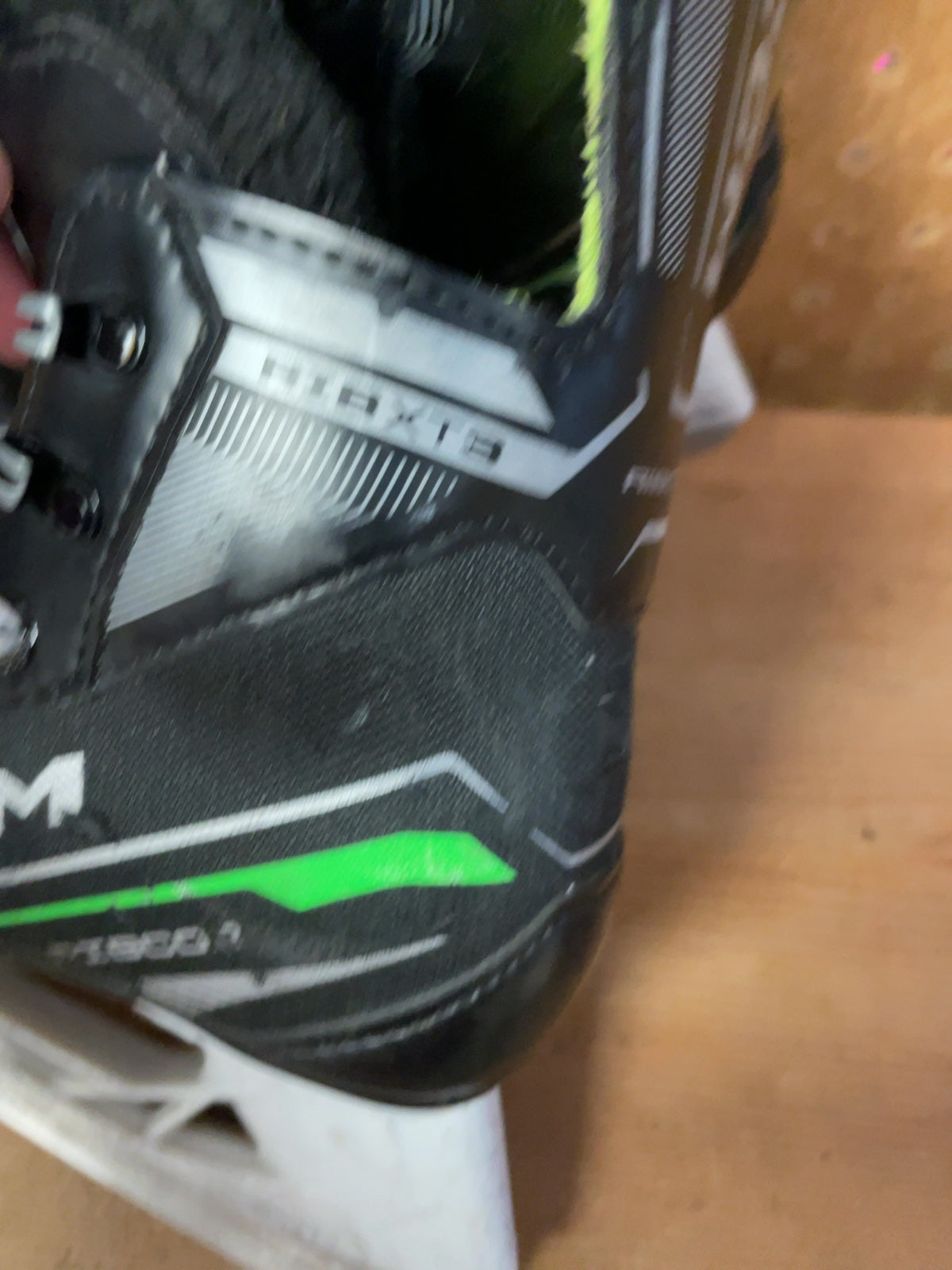 CCM Ribcor RIBXT3 Size 12C Hockey Skates