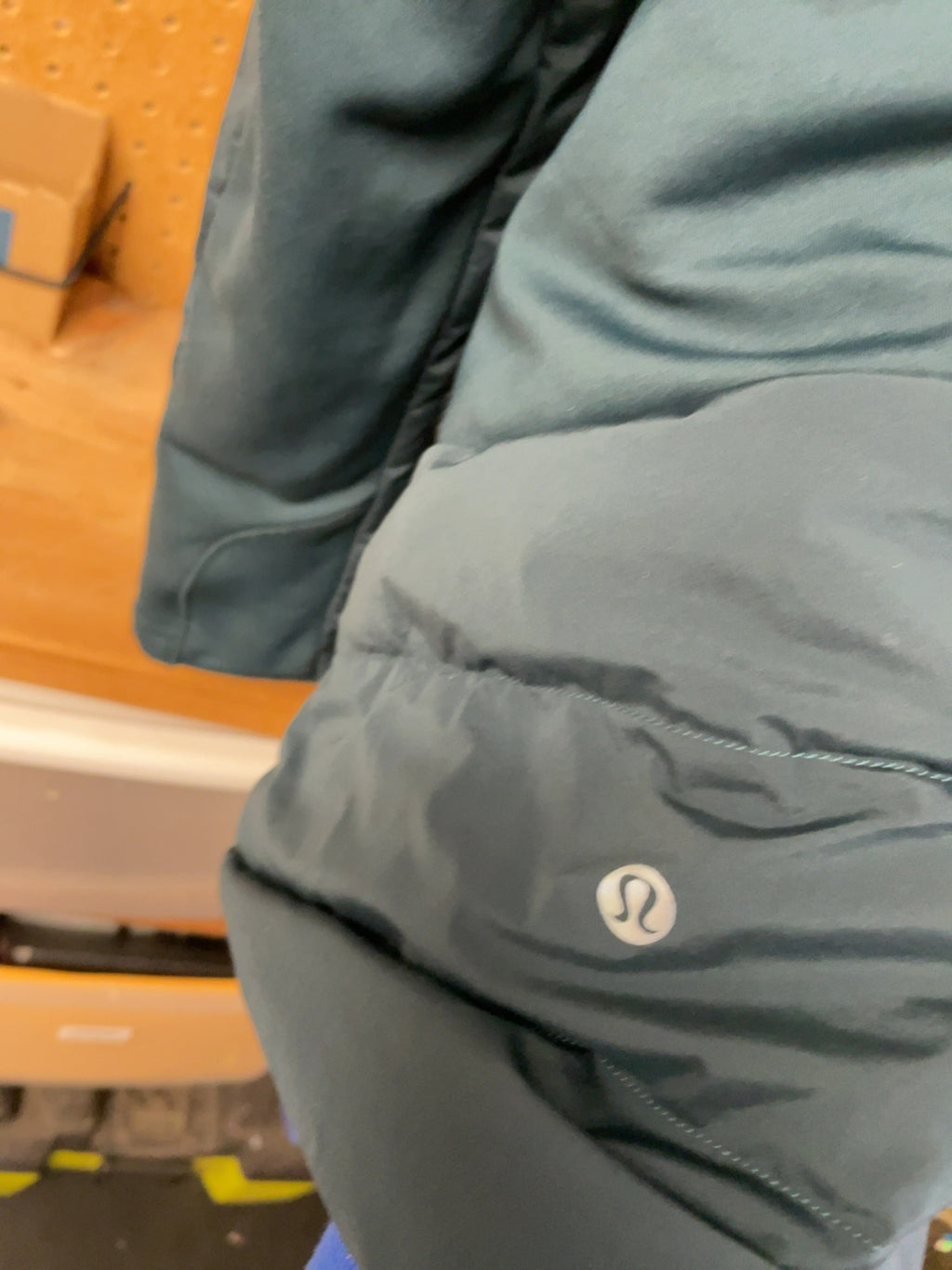 Lululemon Down For It All Jacket Size 8 Green