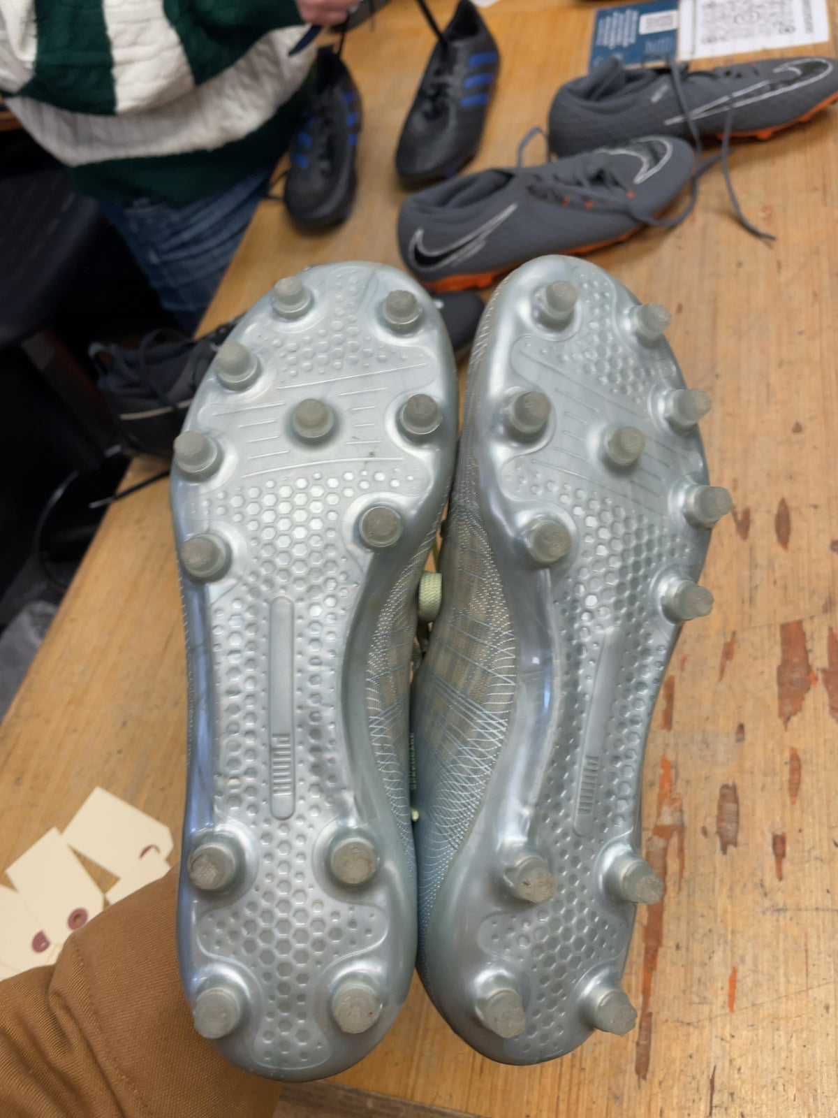 Puma Ultra Size 7.5 US Wn's Soccer Cleats