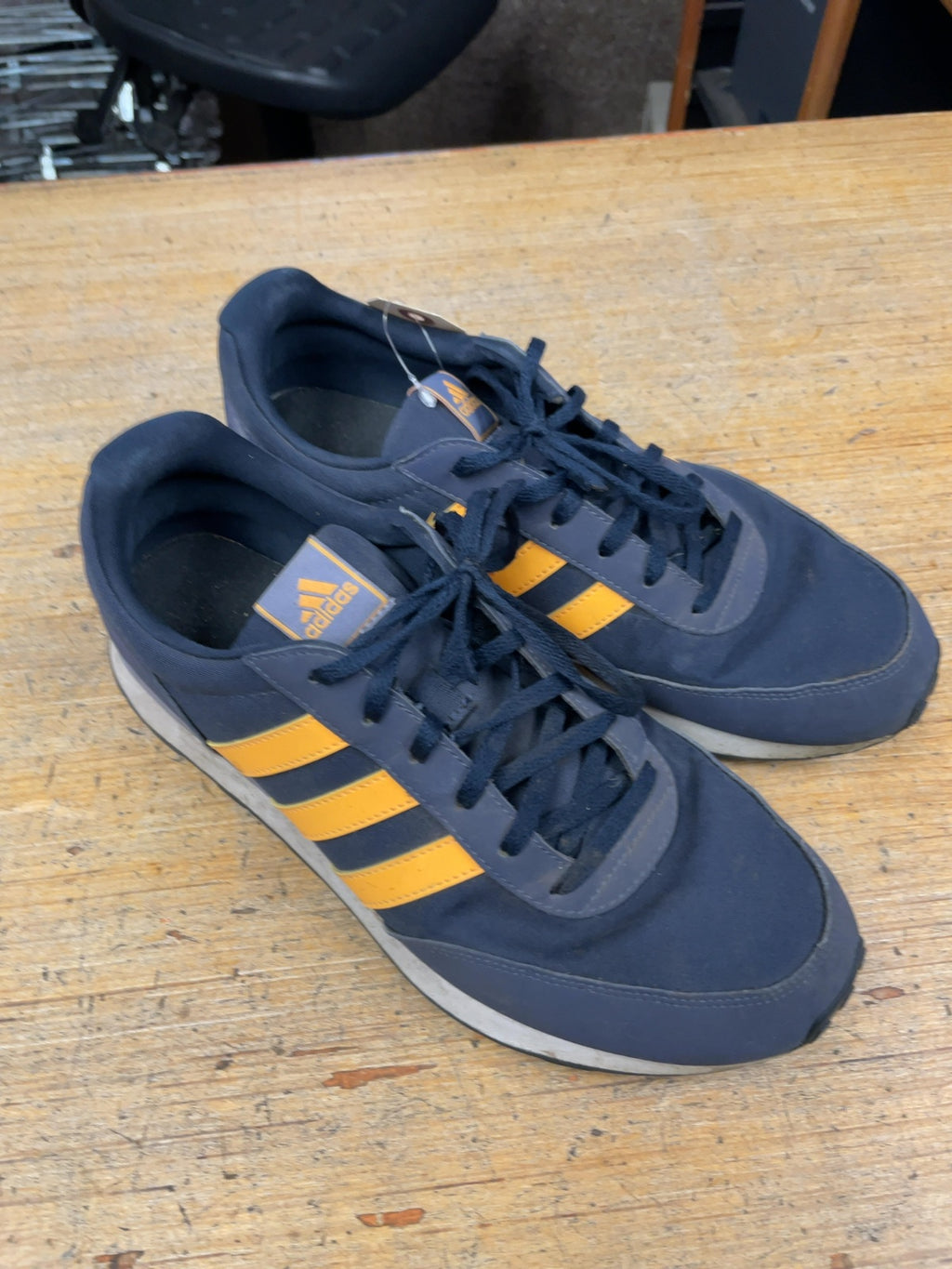 Adidas Size 9.5 US Runners Blue/Orange