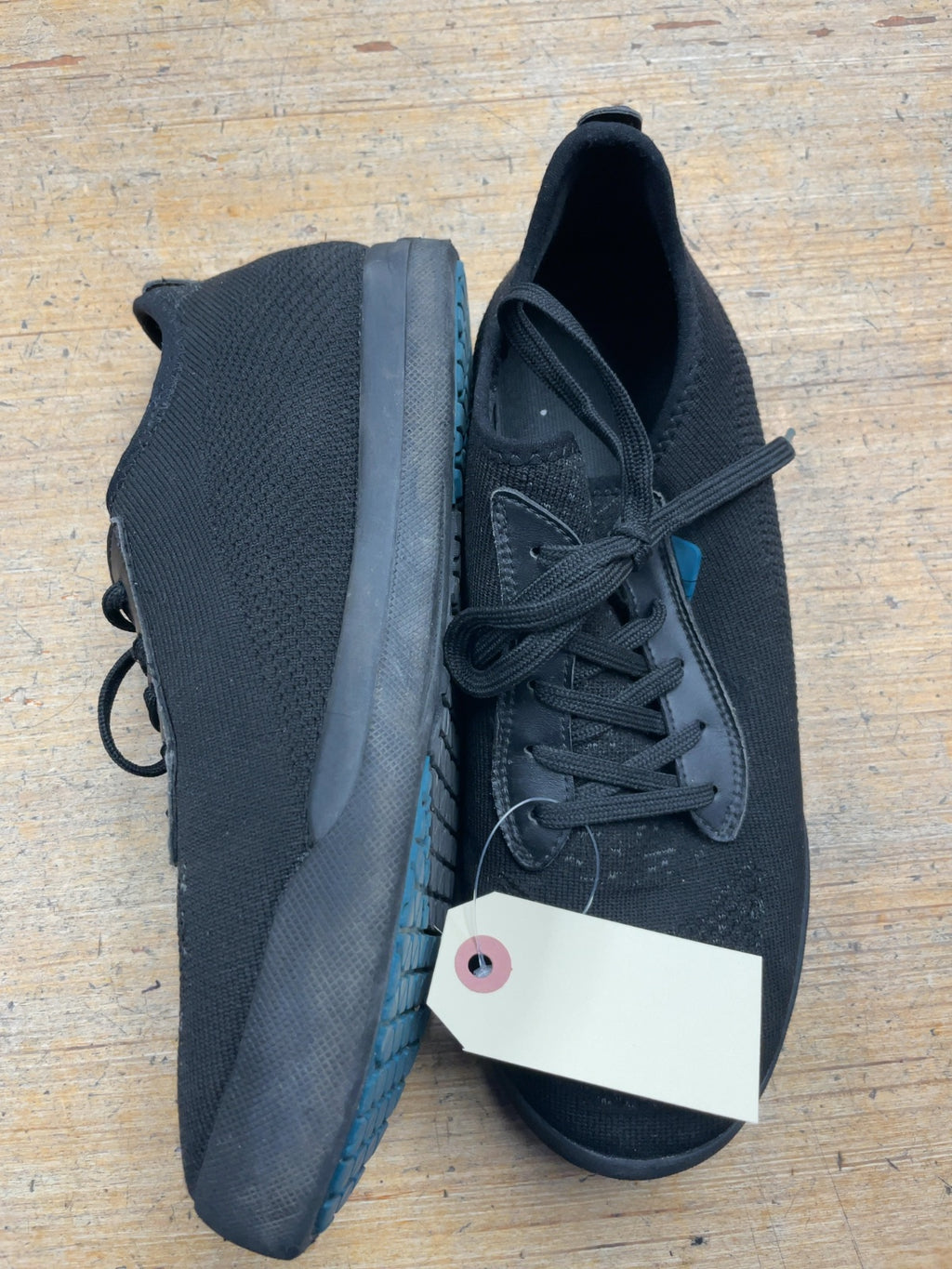 Vessi Weekend Size M9 W10 Waterproof Sneakers