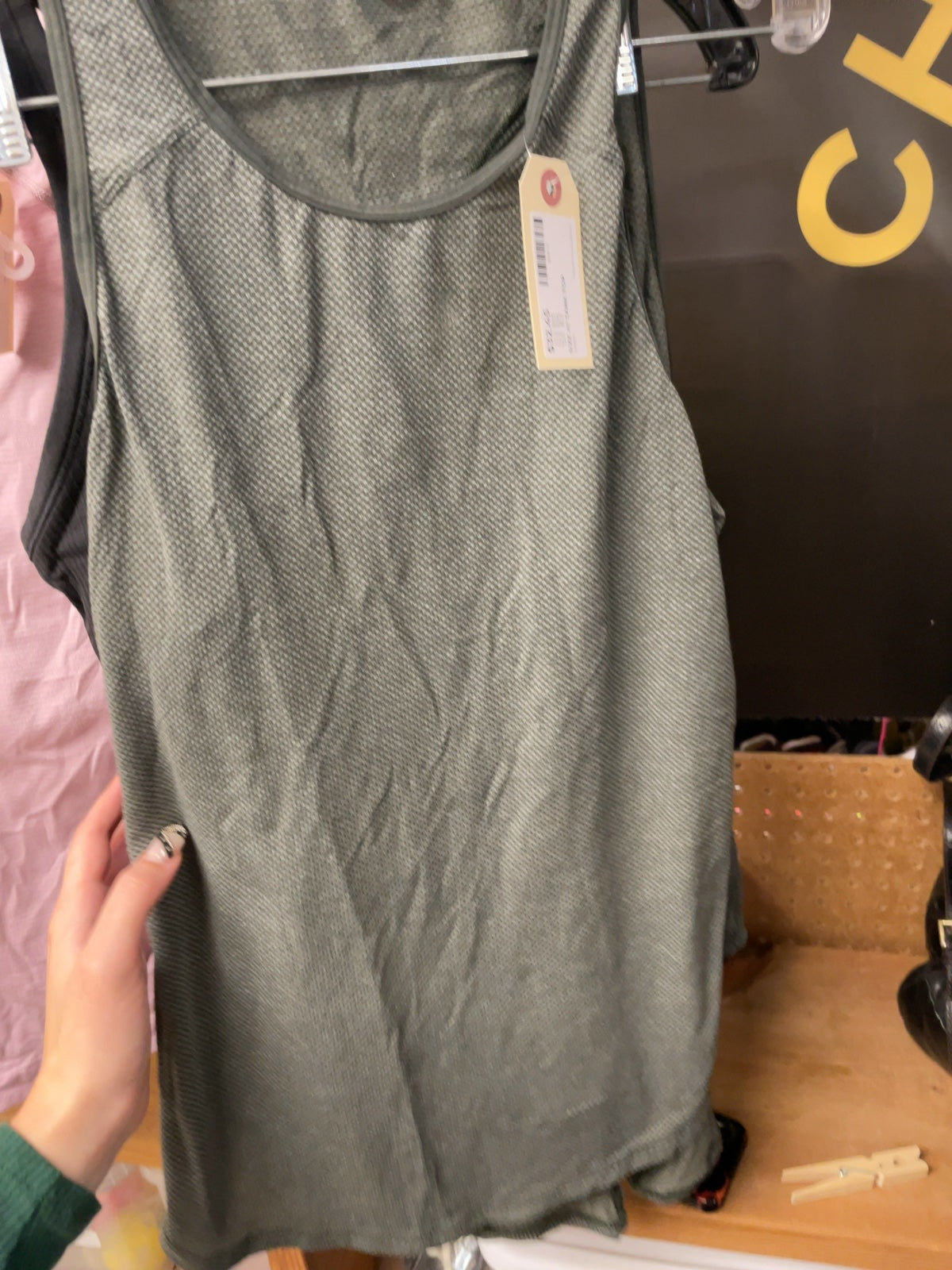 Lululemon Open Back Sleeveless Tank Top Size 4 Green