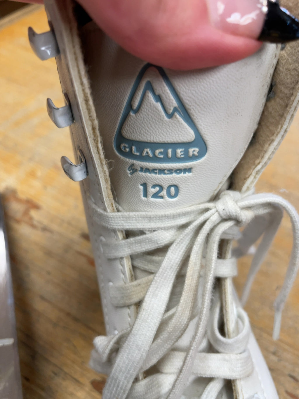 Jackson Glacier 120 Size 13C Figure Skates
