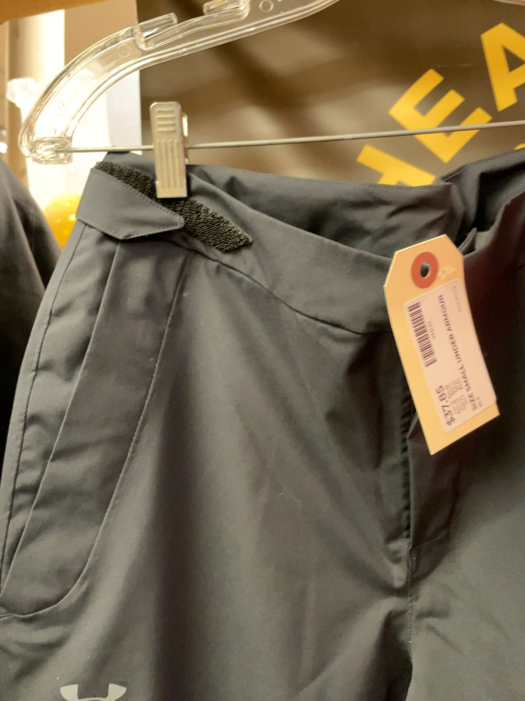 Under Armour Size S Rain Pants
