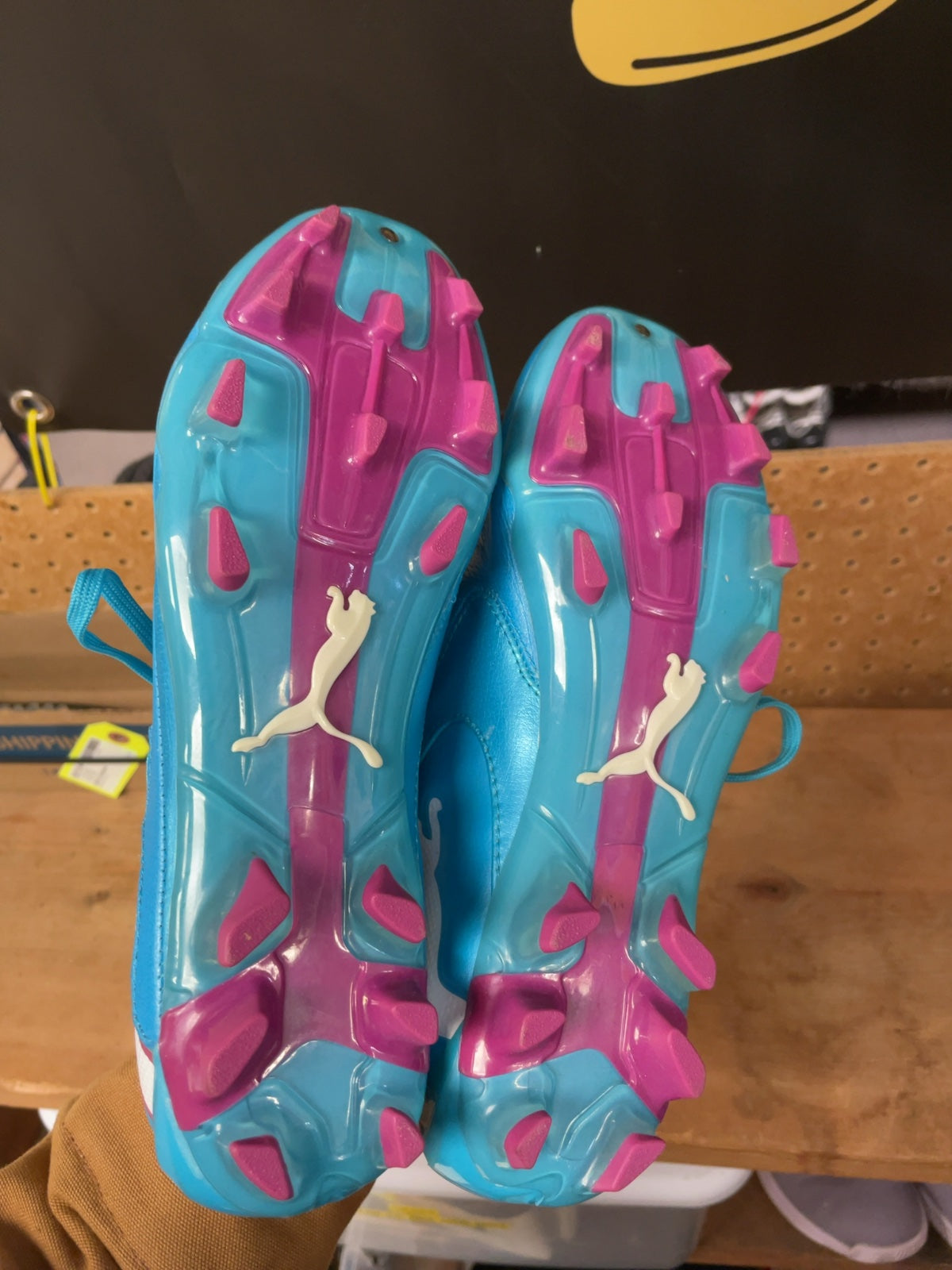 Puma PowerCat PWR-C 3.10 Size 8 US Women's Soccer Cleats