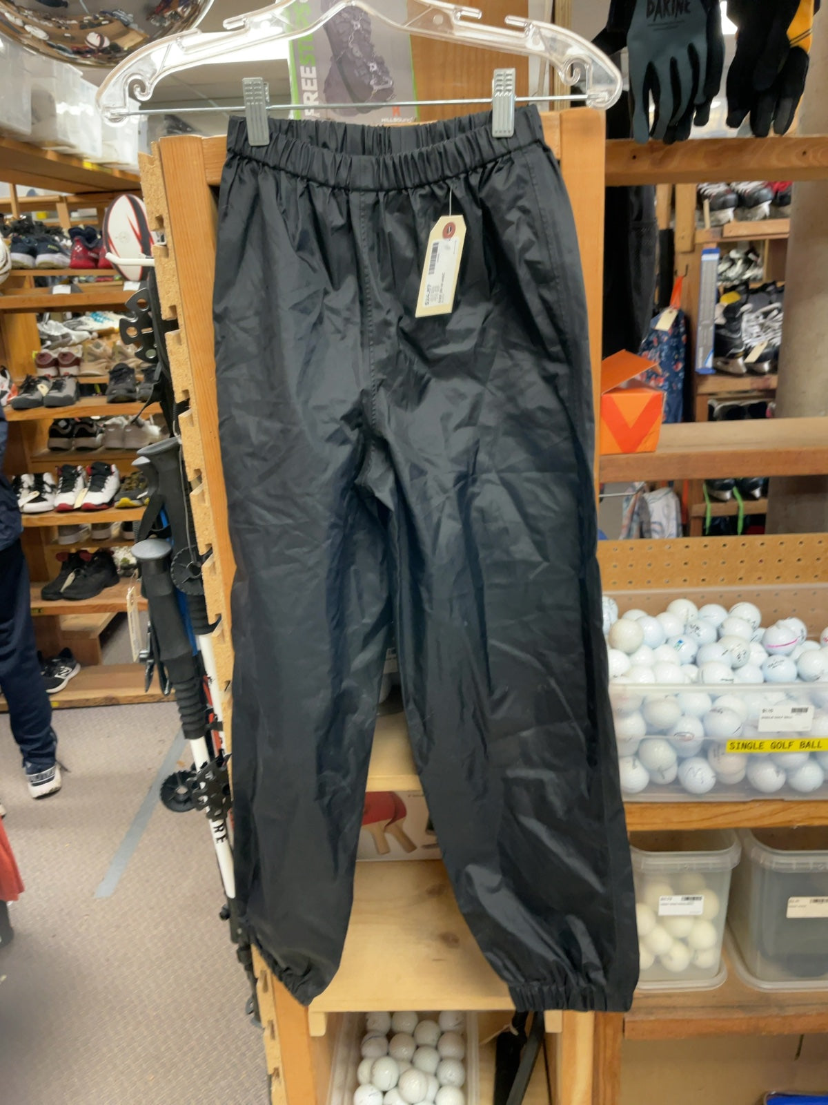 MEC Size 10 Waterproof Rain Pants Black