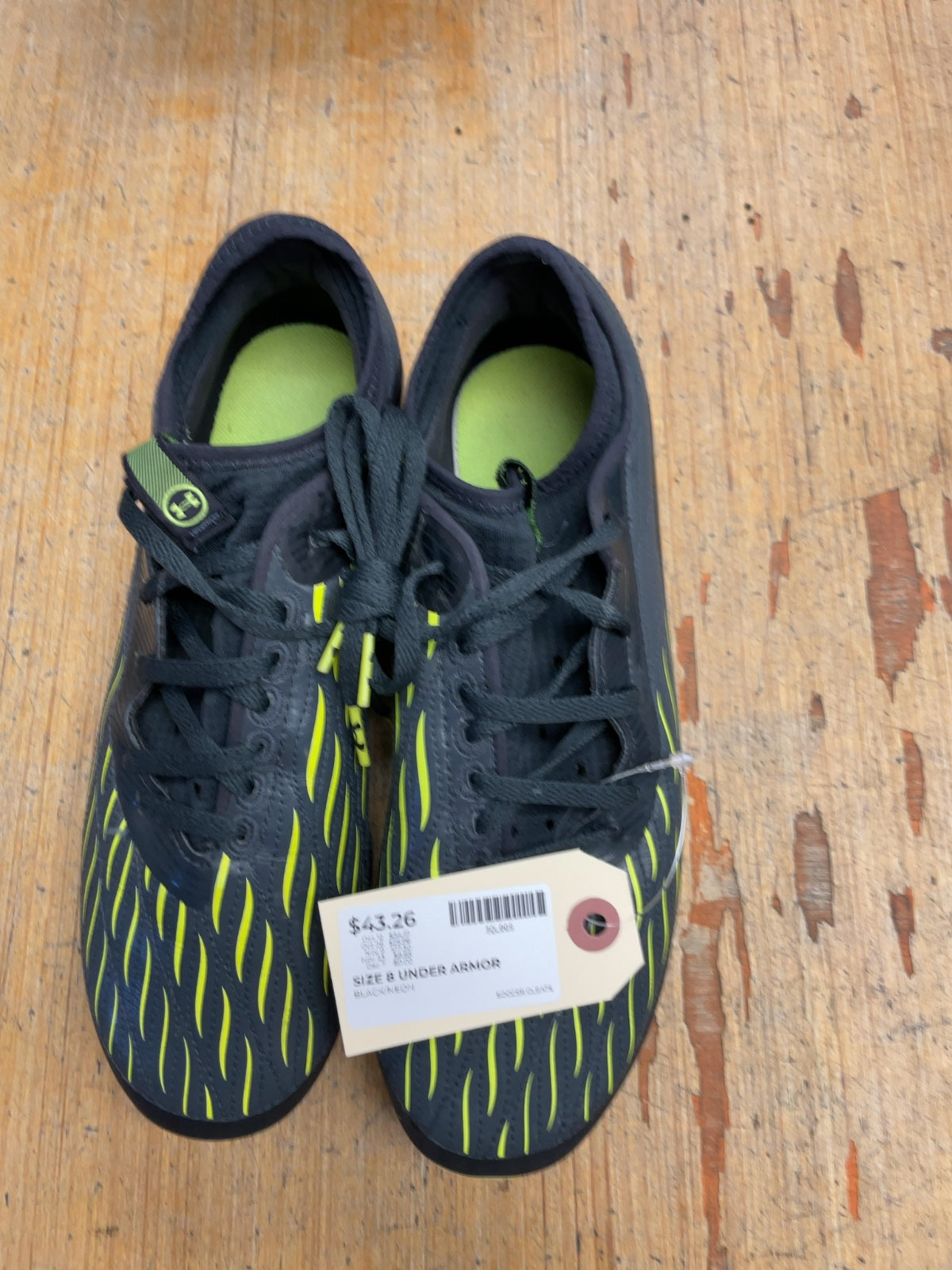 Under Armour Soccer Cleats Size 8 Black/Neon