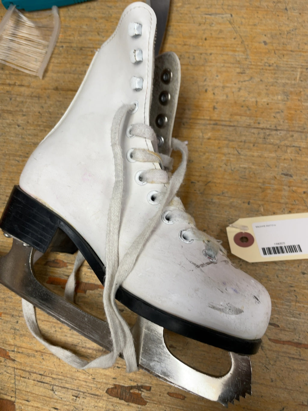 SP Jamie Sale & David Pelletier Size 11 Figure Skates White