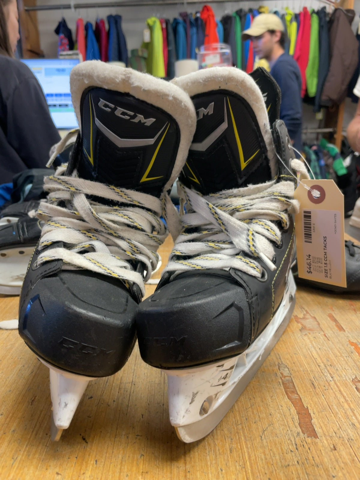 CCM Tacks Vector Size 1.5 D Hockey Skates