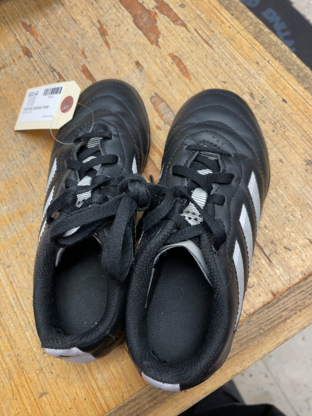 adidas Predator Turf Soccer Shoes Size 13.5C Black/White