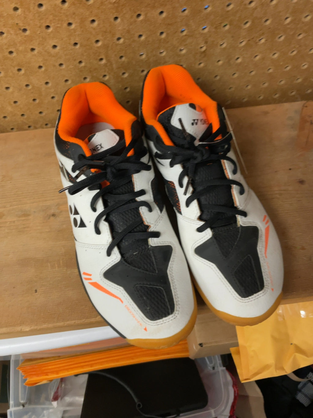 Yonex Power Cushion Size 9.5 US Court Shoes