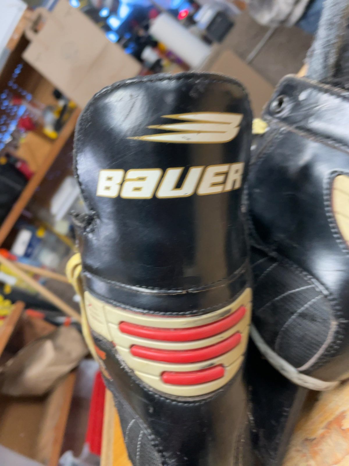 Bauer Supreme 3000 Limited Edition Size 9 Ice Hockey Skates