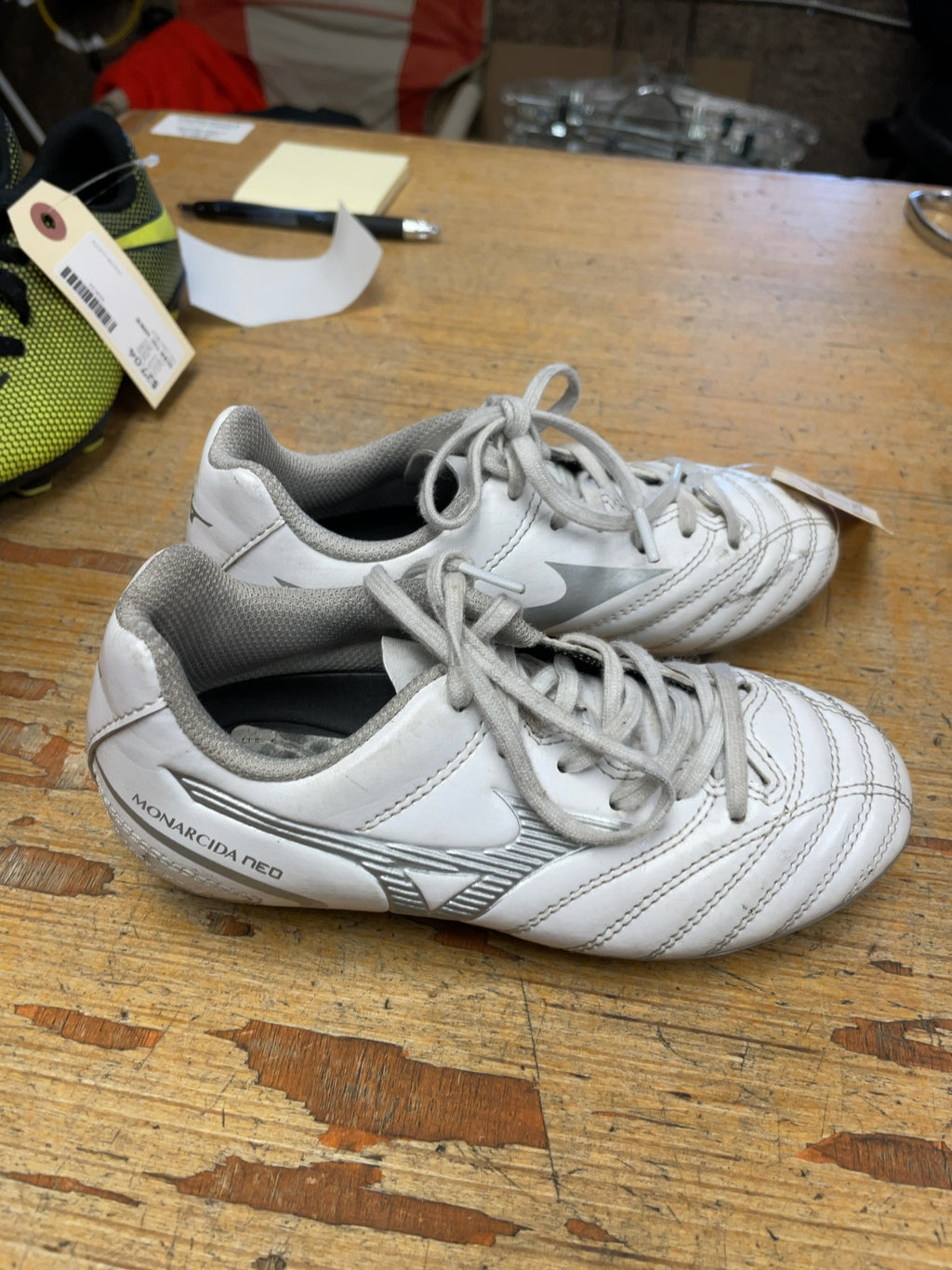 Mizuno Monarcida Neo Size 11C White/Metallic Soccer Cleats