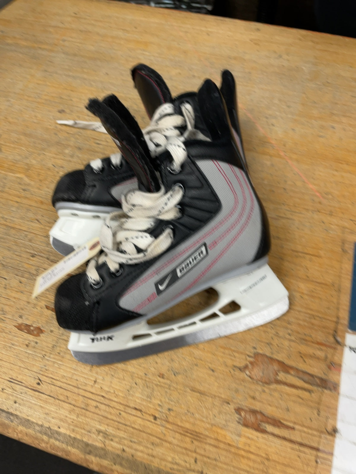 Nike Bauer Ignite 22 Size 12C Hockey Skates