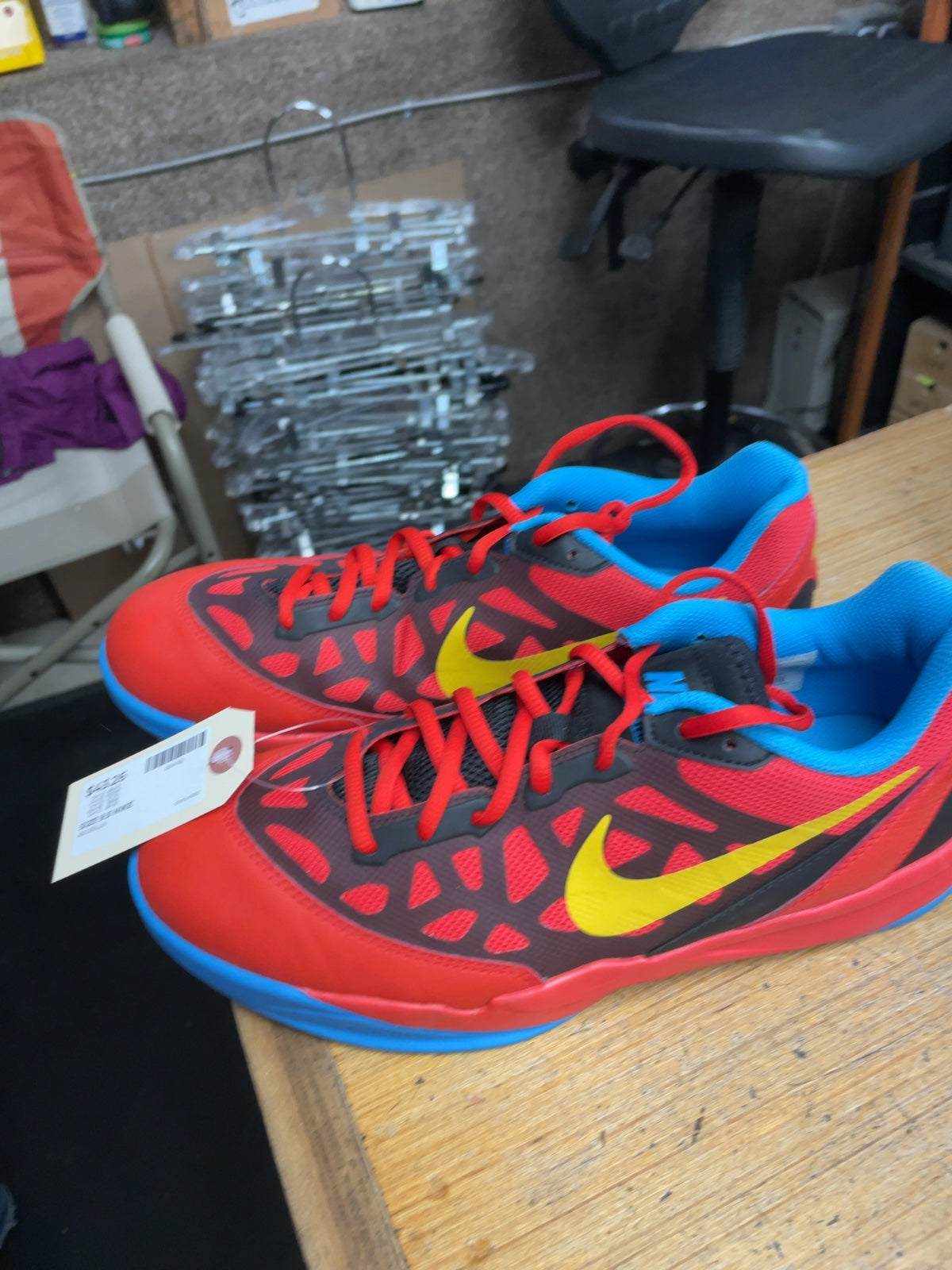 Nike Air Zoom Hyperfuse Low Size 9.5 Sneakers