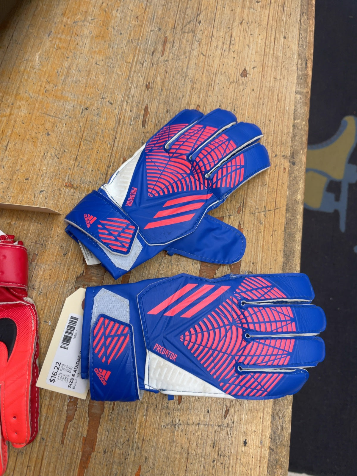 Adidas Predator Size 6 Goalkeeper Gloves Blue/Pink
