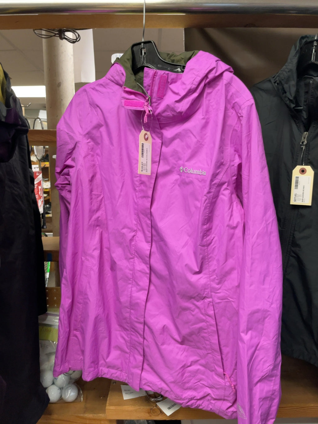 Columbia Women's Rain Jacket Size M Pink