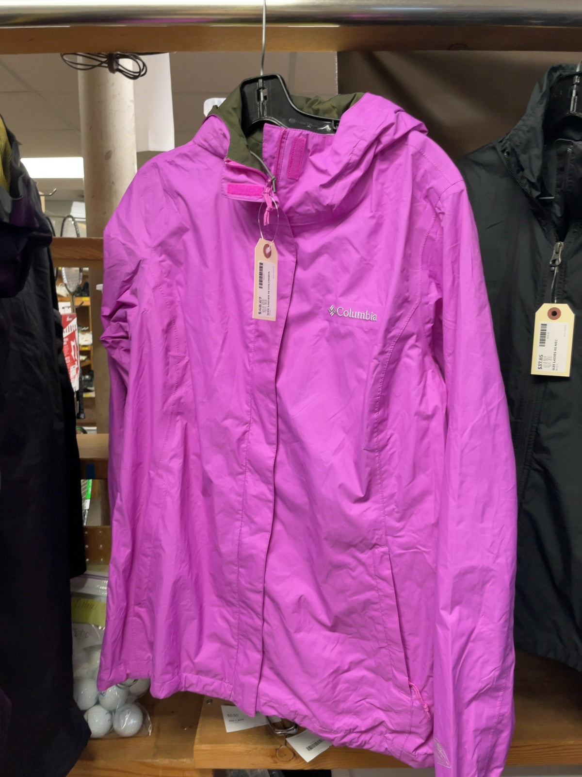 Columbia Women's Rain Jacket Size M Pink