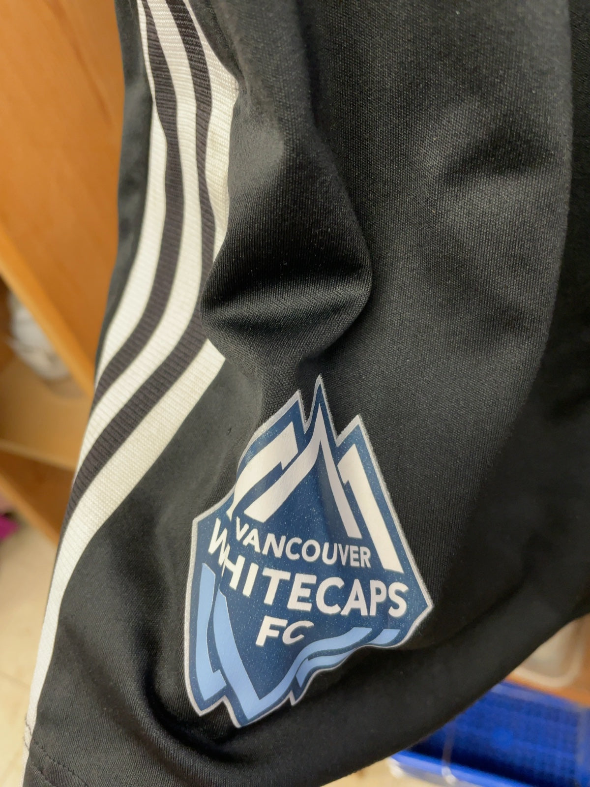 Adidas Vancouver Whitecaps FC Size L Soccer Shorts