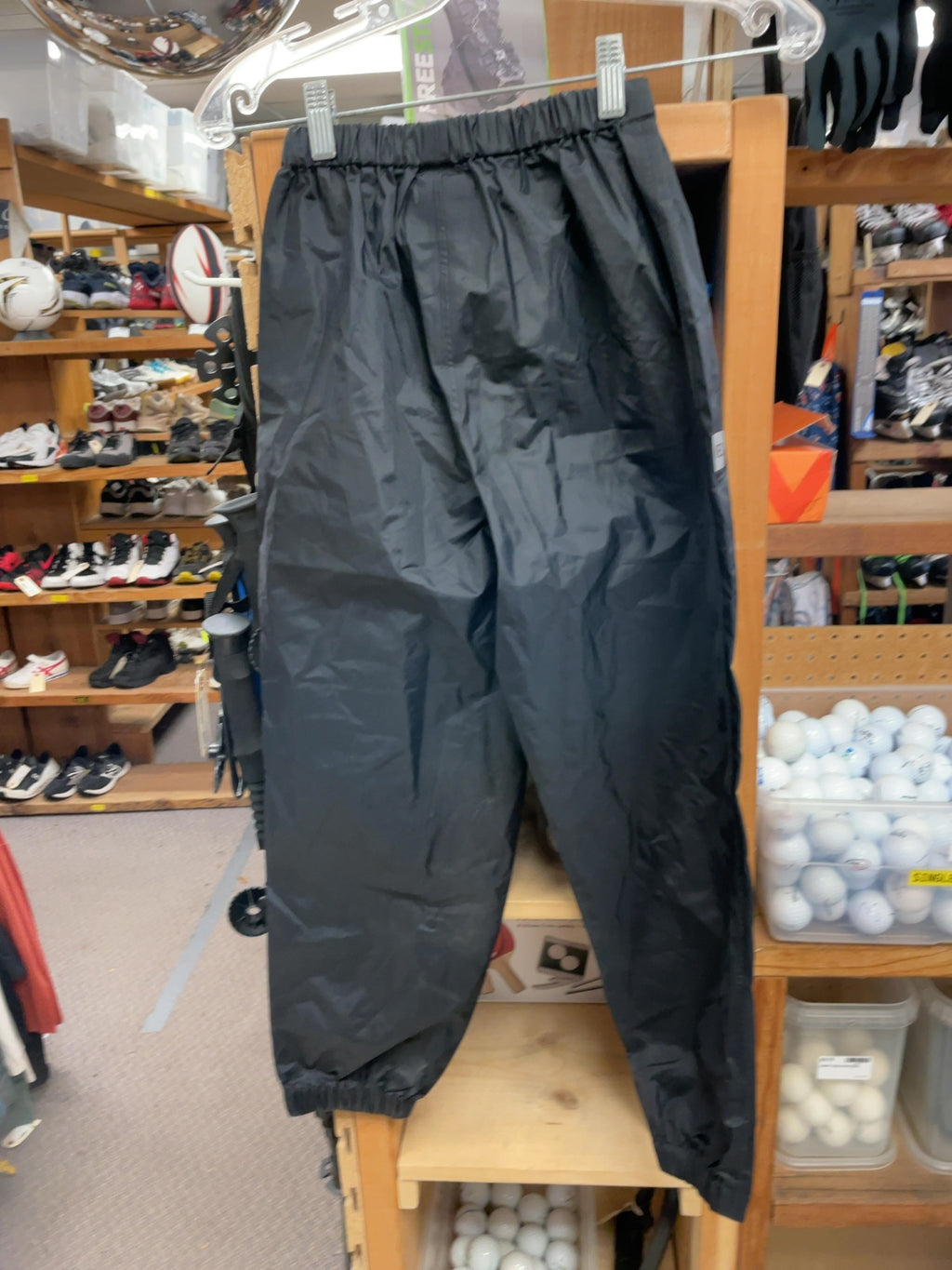 MEC Size 10 Waterproof Rain Pants Black