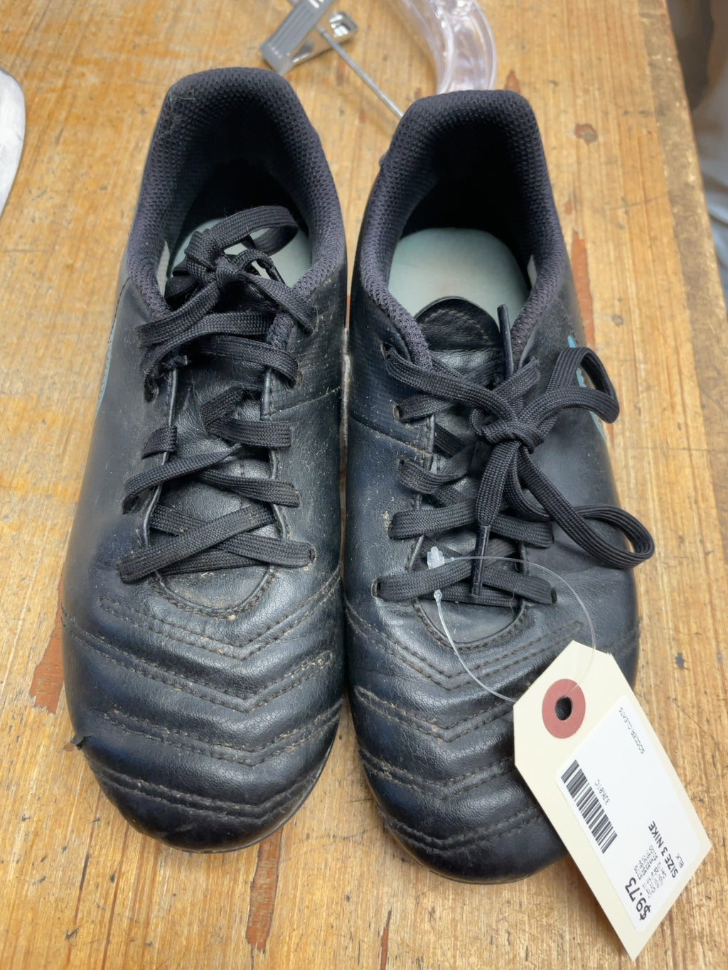 Nike Tiempo Size 3 Youth Soccer Cleats Black