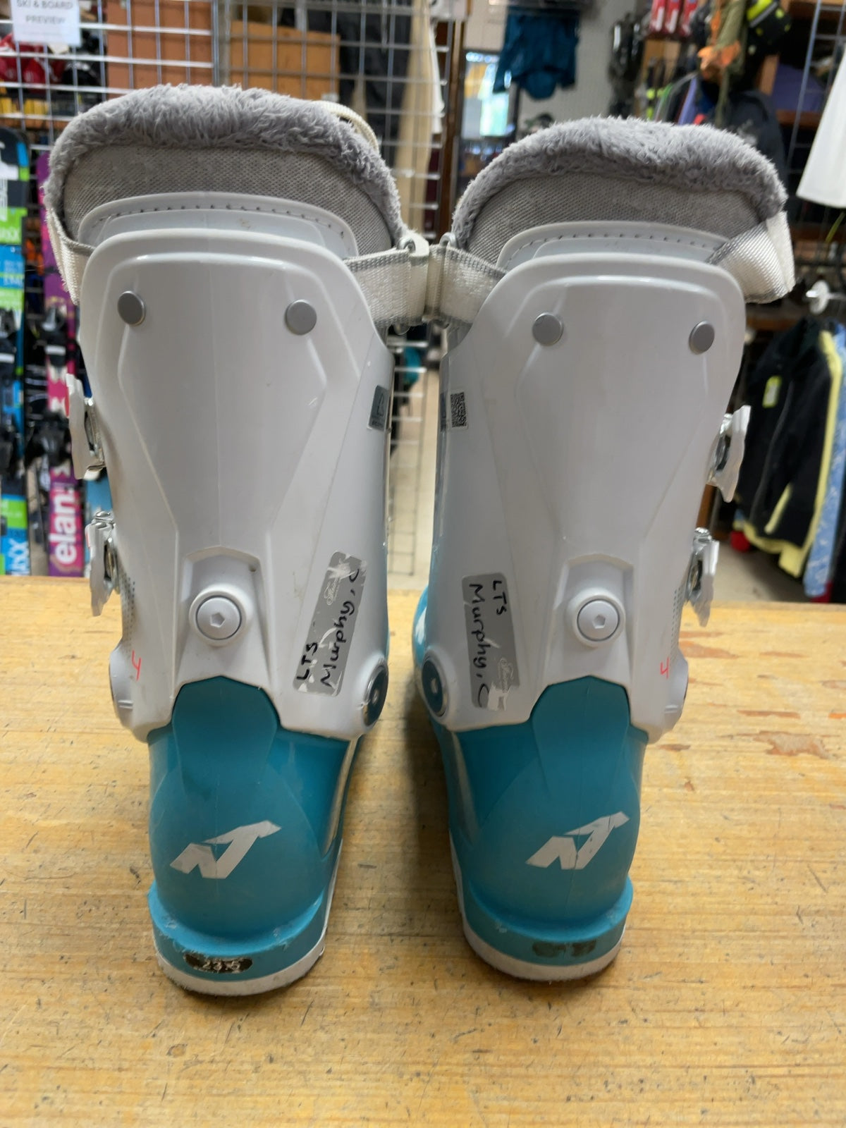 Nordica Speedmachine J 4 Size 23.5 Women's Ski Boots
