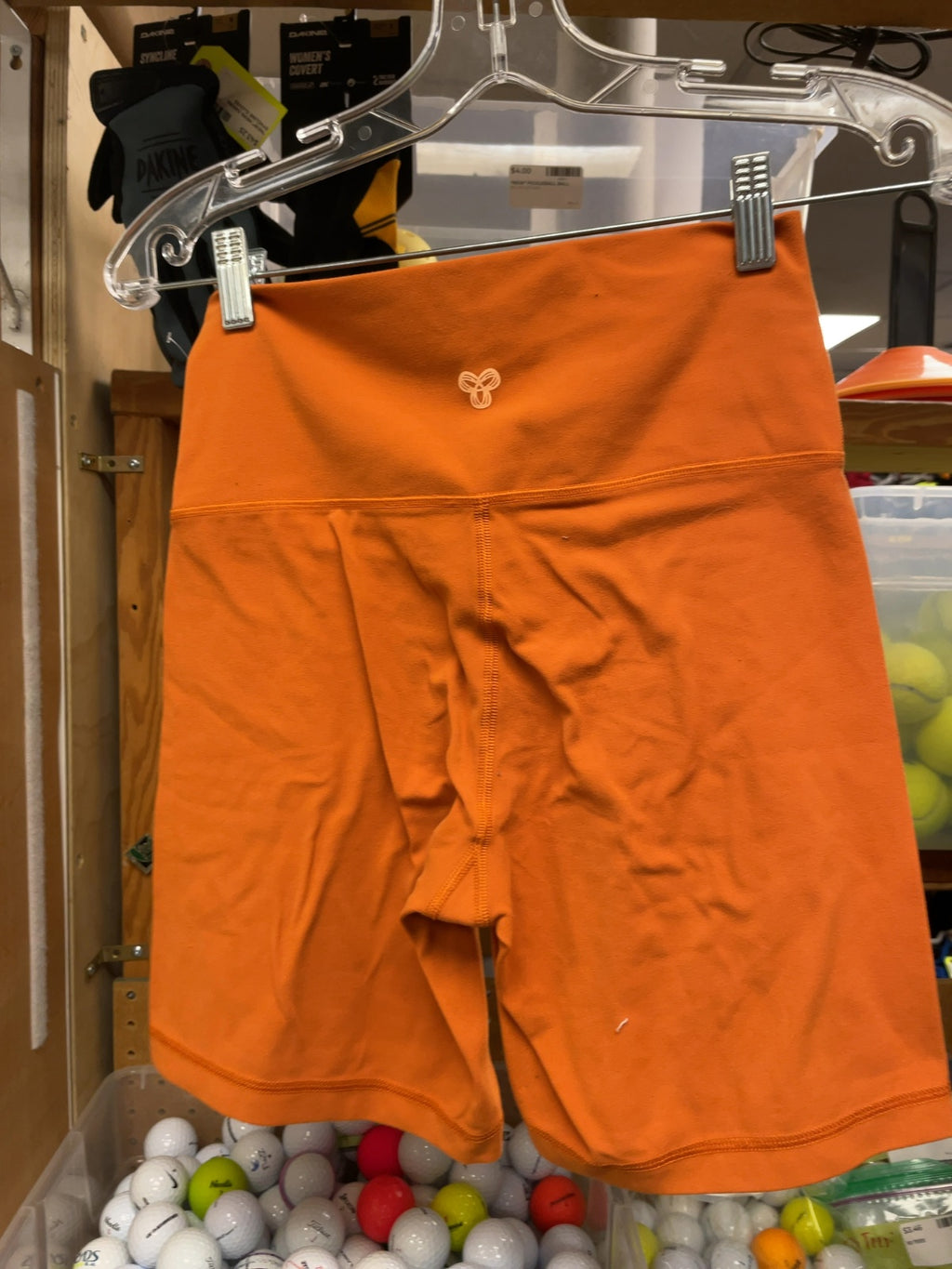 Aritzia Tna Size M Biker Shorts