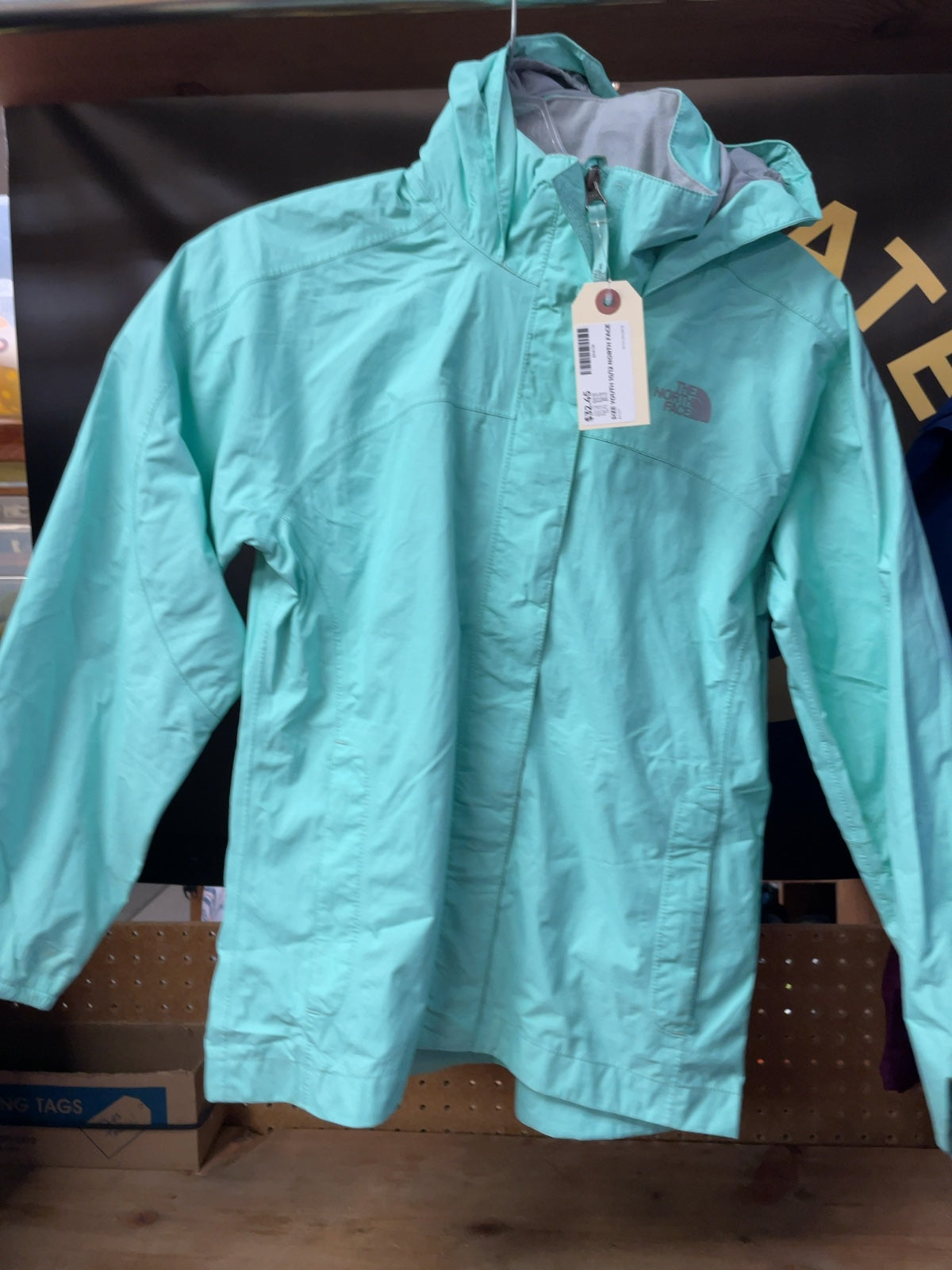 The North Face DryVent Rain Jacket Size M (10/12)