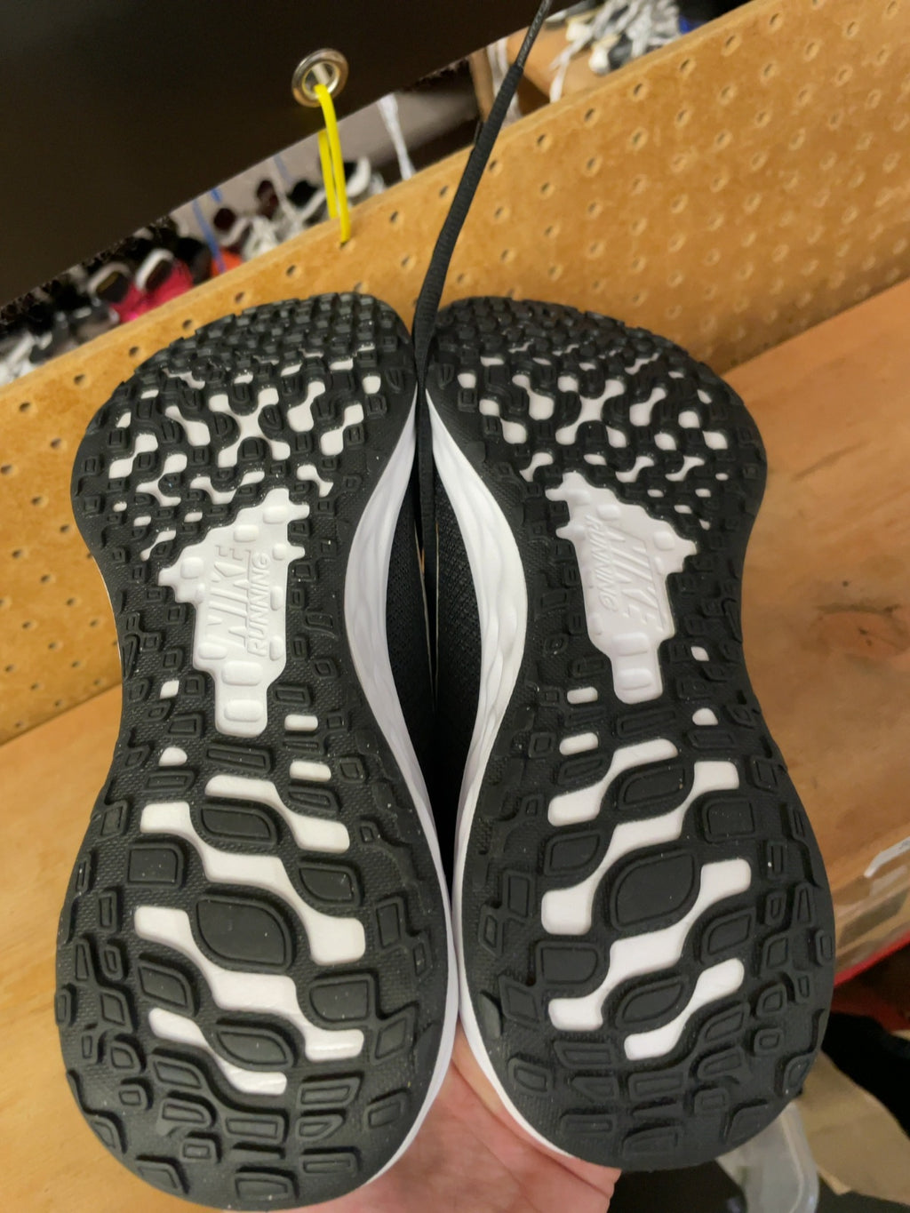 Nike Revolution 6 Next Nature Size 8 US Running Shoes