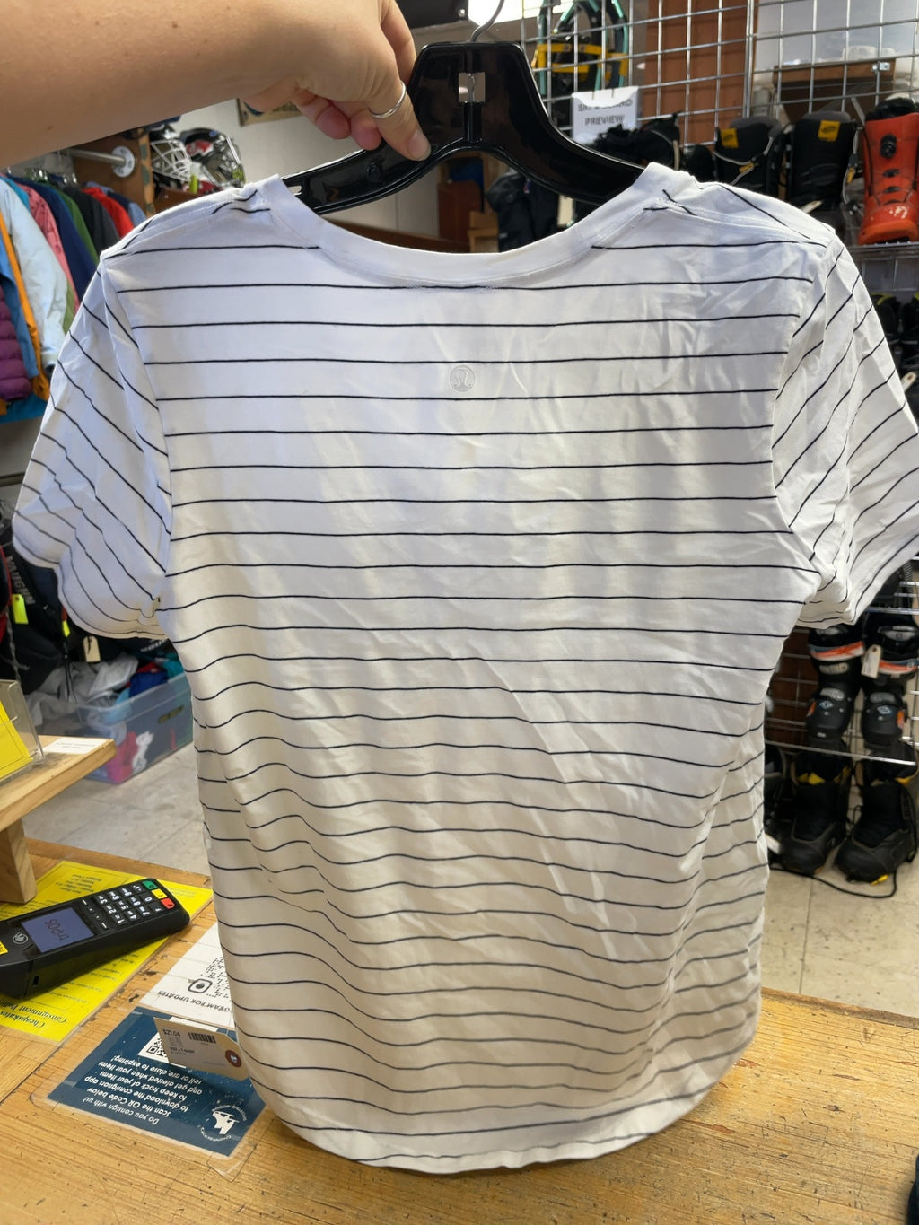 Lululemon Love Tee V-Neck Striped Size 4