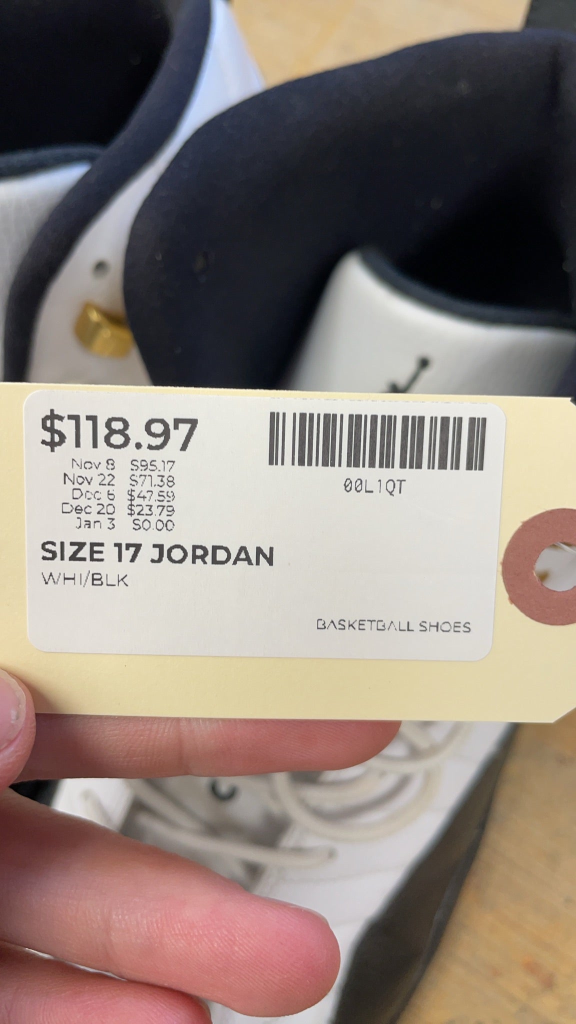Jordan Air Jordan 12 Retro Size 17 US White/Black Basketball Shoes