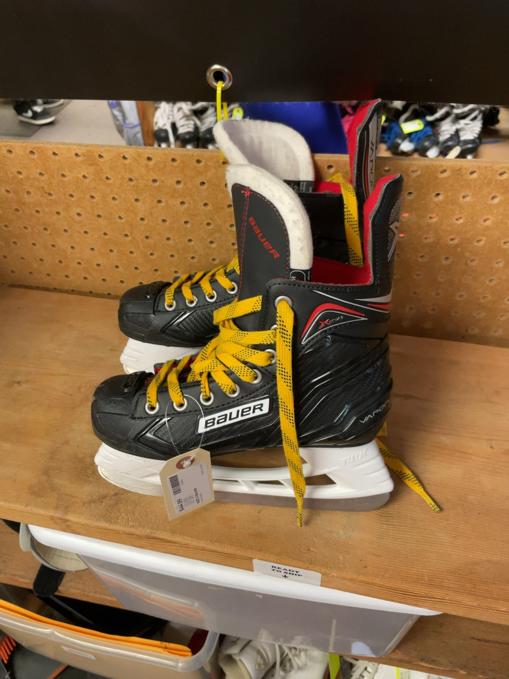Bauer Vapor X2.50 Size 3R Hockey Skates