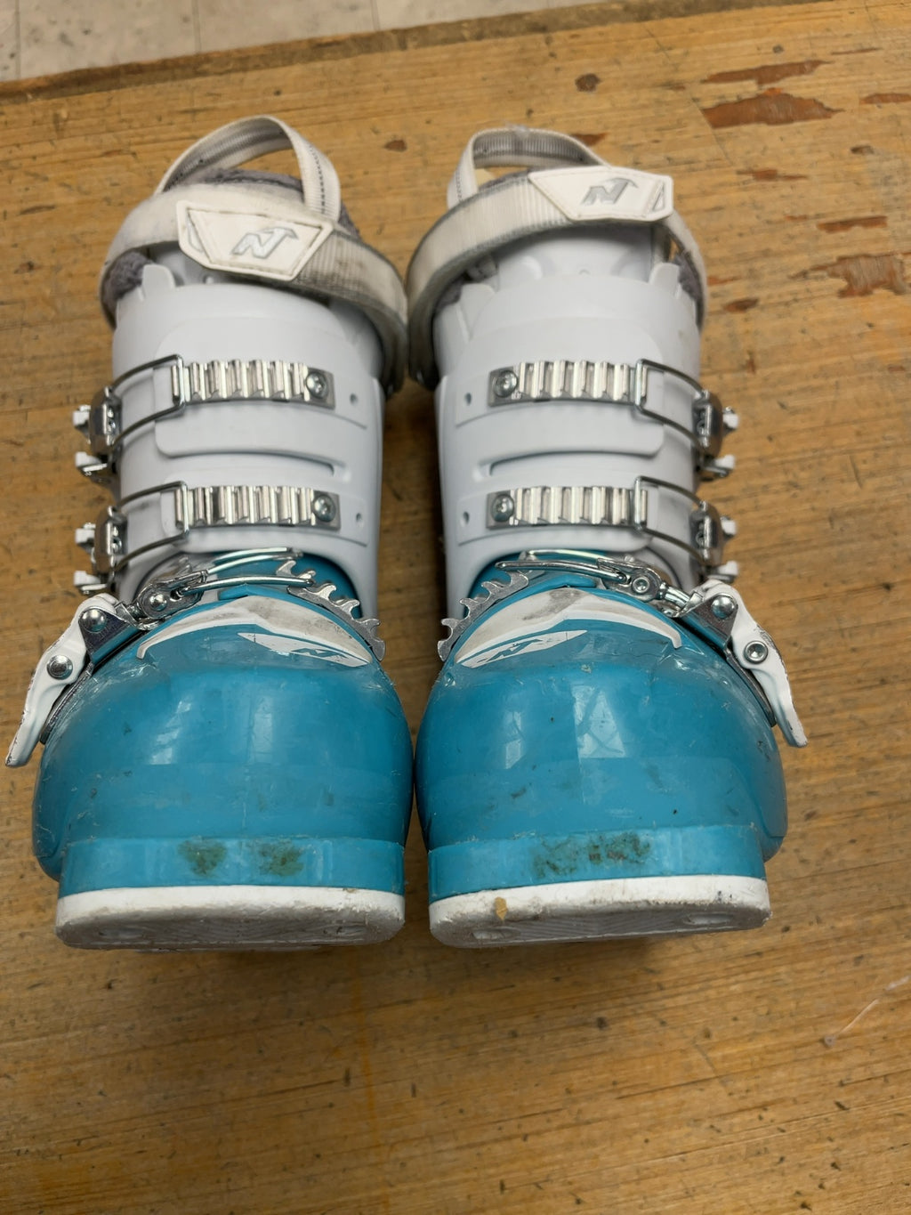 Nordica Speedmachine J 4 Size 23.5 Women's Ski Boots