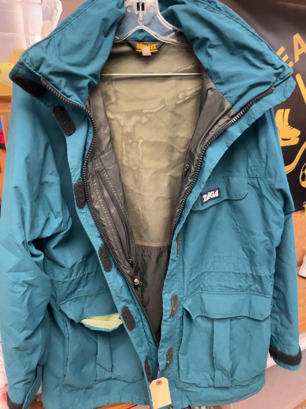 Taiga Gore-Tex Hooded Rain Parka Jacket Size M
